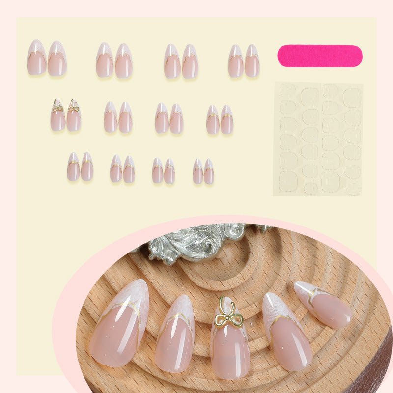 Elegant Press-On Nail Art with Gold Accents Bowlift