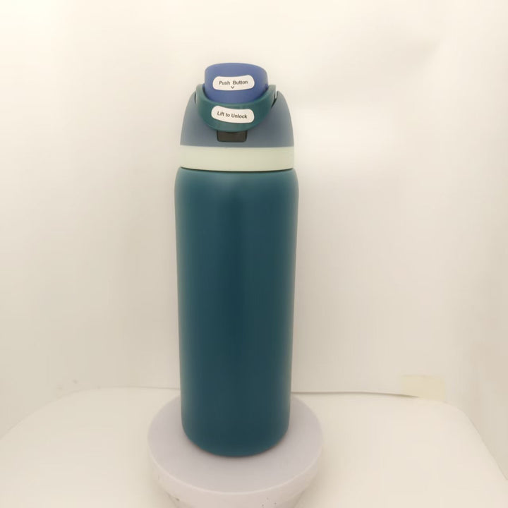 Double-Wall Vacuum Insulated Stainless Steel Travel Bottle With Flip Straw Leakproof Lid And Character Print