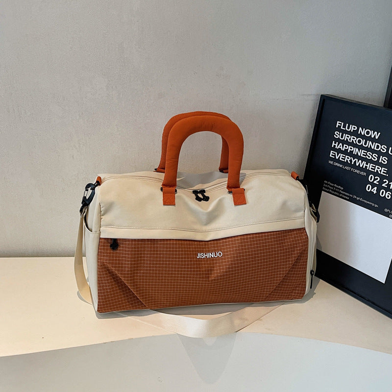 Sporty Leisure Duffel Bag with Ergonomic Handles and Multiple Compartments Bowlift