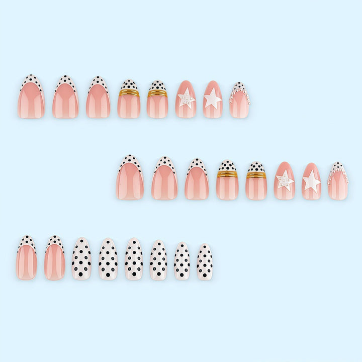 Custom-designed artificial nails with 3D applications Bowlift