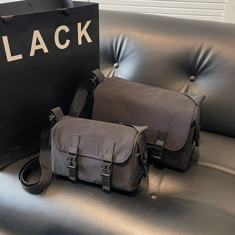 Modular shoulder bag with unique fastening system Bowlift