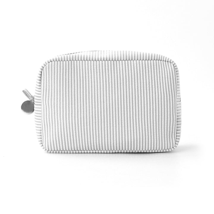 Cosmetic Organizer Bag Made of Textured Material Bowlift