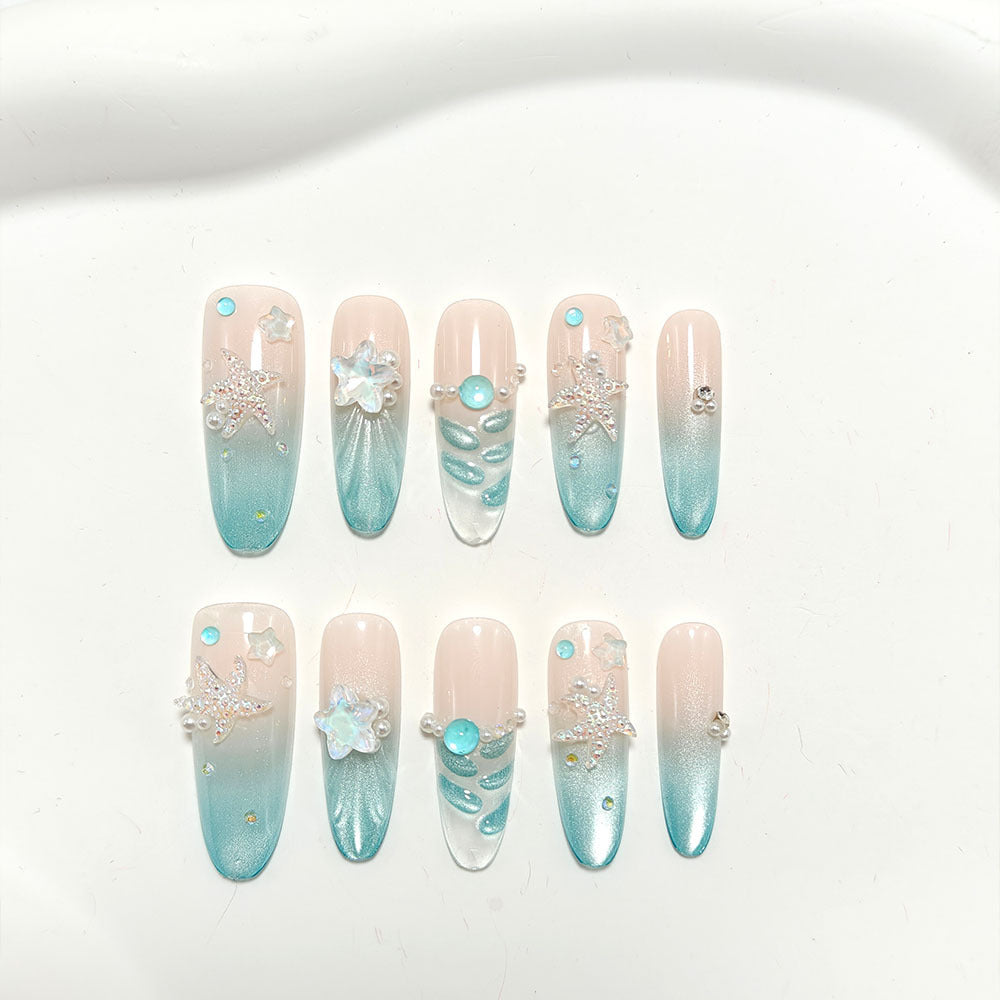 Artificial nails in elegant ocean design Bowlift