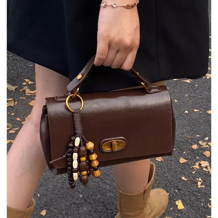 Elegant Leather Crossbody Bag Bowlift