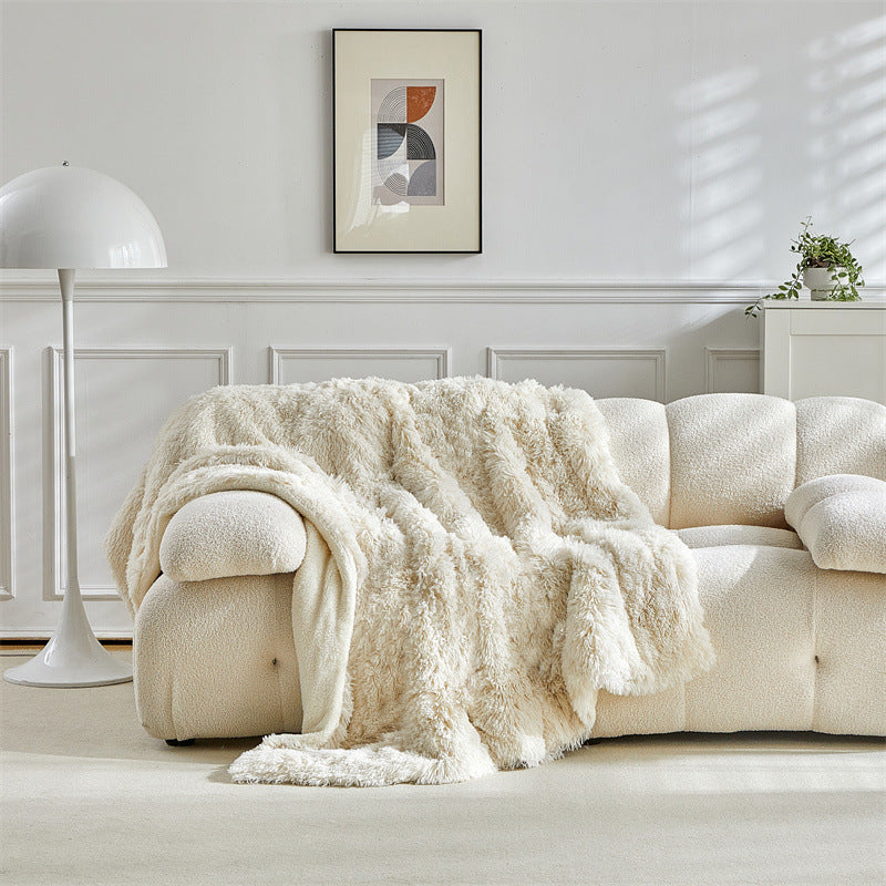 Luxurious Faux Fur Throw Blanket Bowlift