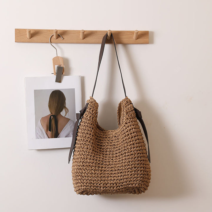 Fashionable Handmade Shoulder Bag Made of Natural Material Bowlift