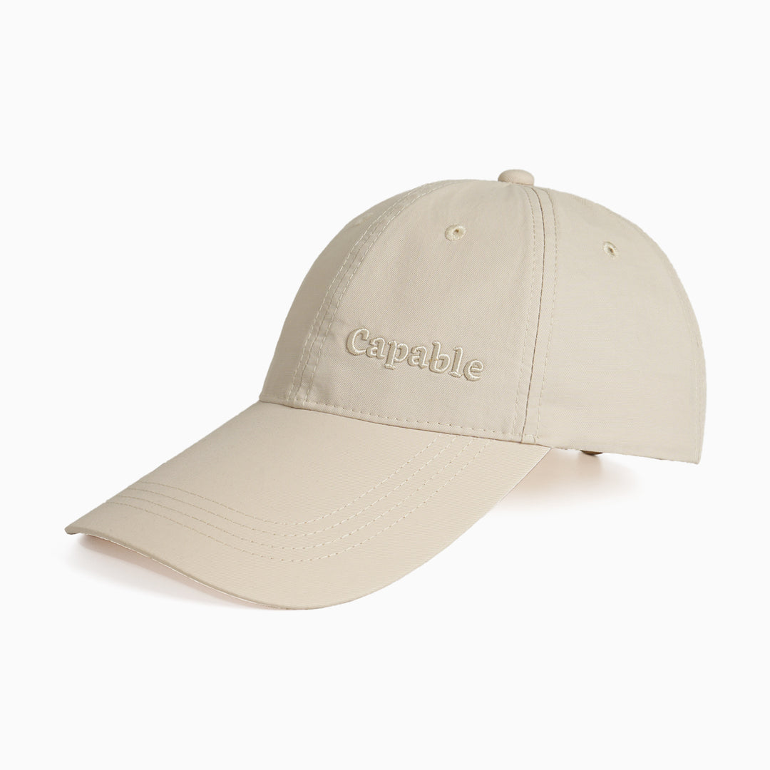 Women's sporty functional cap with breathable material Bowlift