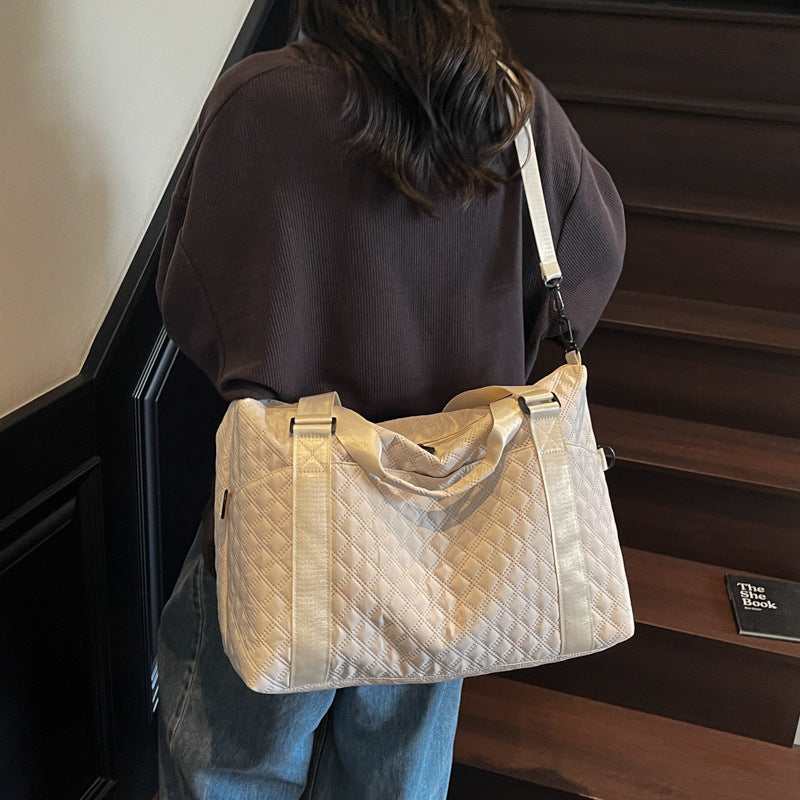 Quilted Fabric Travel Duffle Bag Bowlift