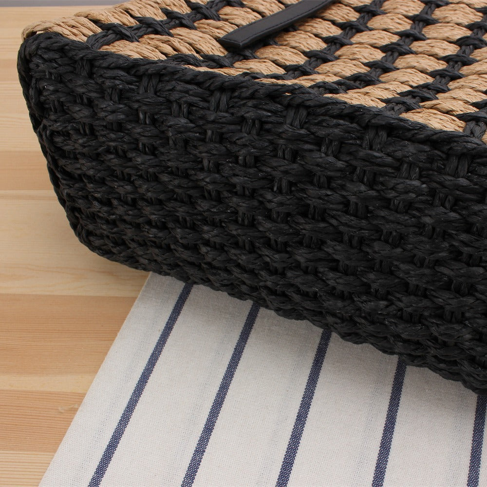 Elegant Straw Bag with Chic Design Bowlift