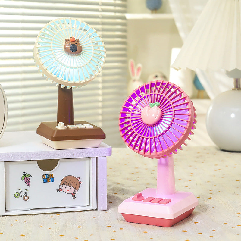 Ladies portable USB table fan in cheerful pineapple design Bowlift