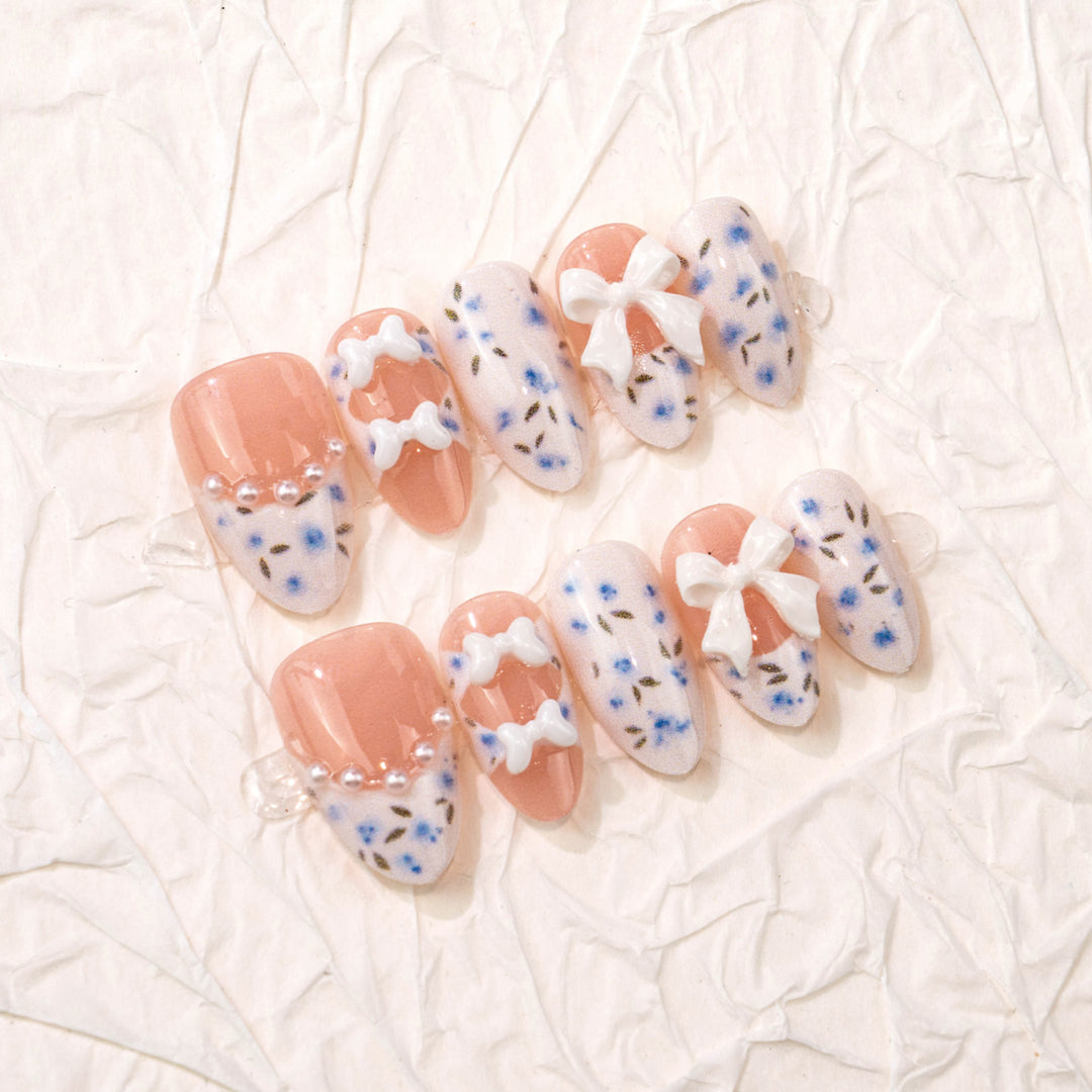 Floral Accent Decorative Press-On Nail Art Set Bowlift