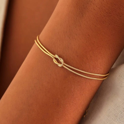 Elegant Dual-Strand Knot Bracelet Bowlift