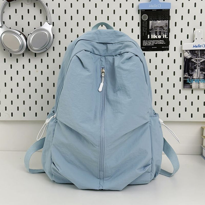 Spacious and Lightweight Backpack for Everyday Bowlift