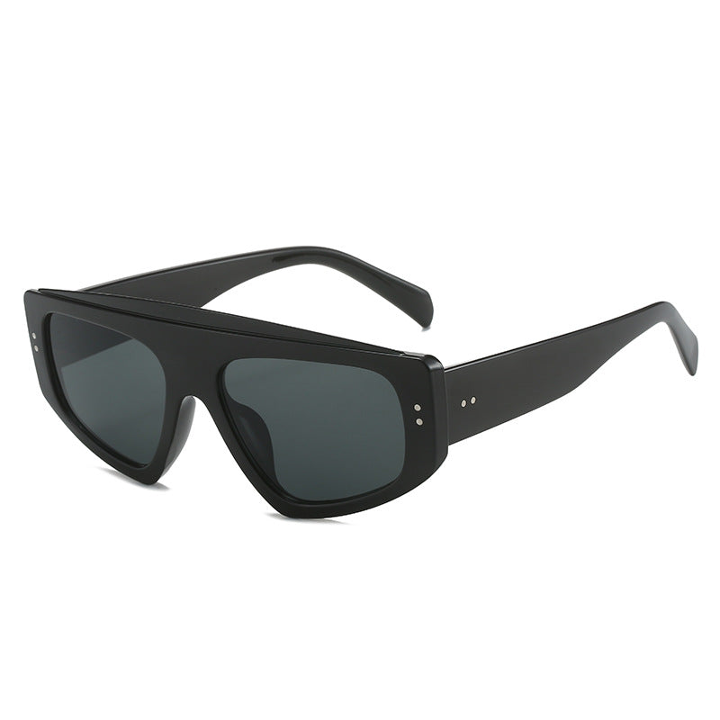 Women's oversized sunglasses in trendy animal print design Bowlift