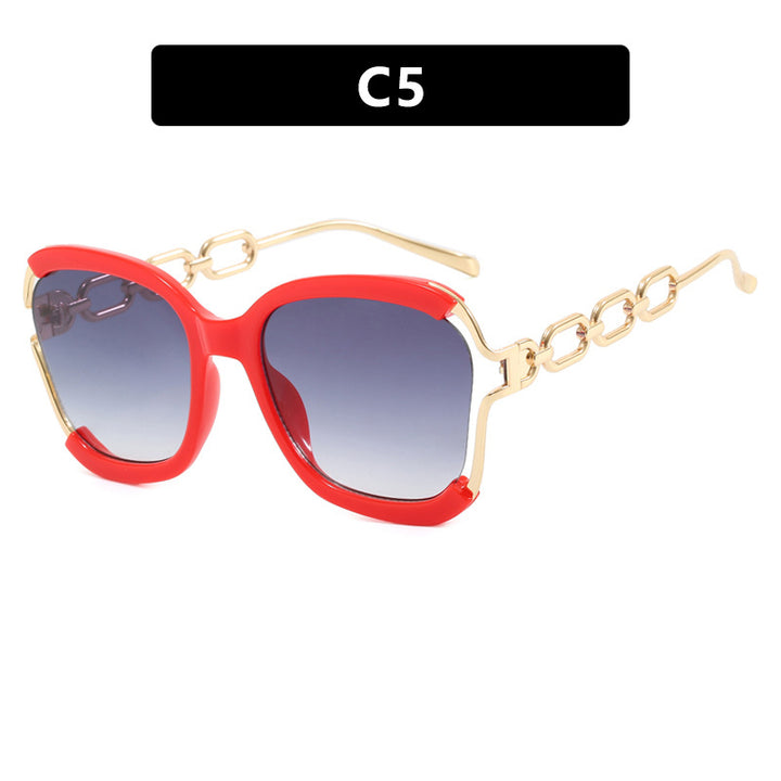 Ladies fashionable sunglasses with golden chain details Bowlift