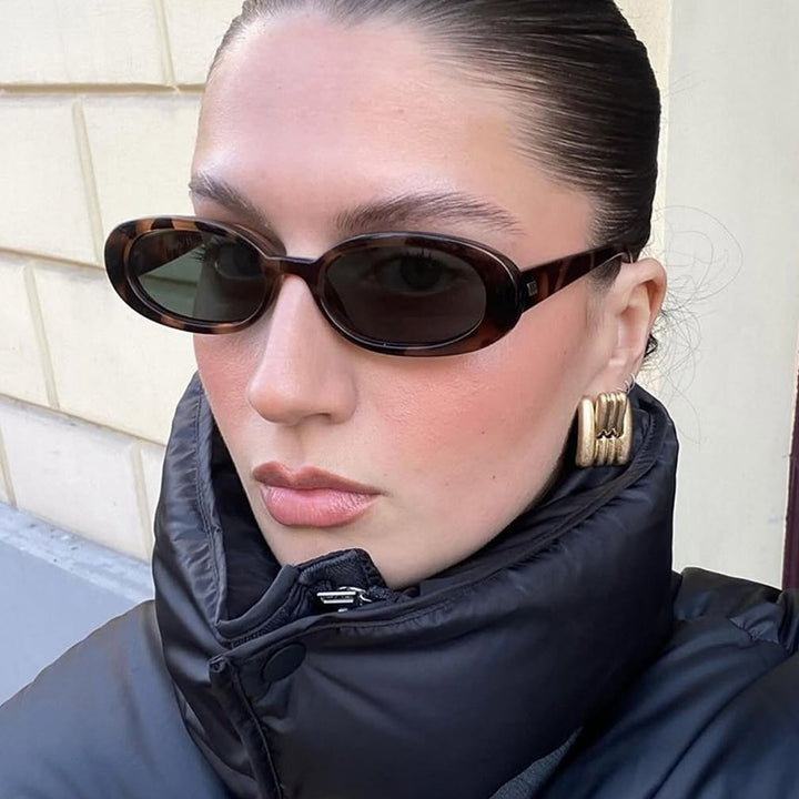 Ladies fashionable sunglasses in elegant tortoise shell design Bowlift