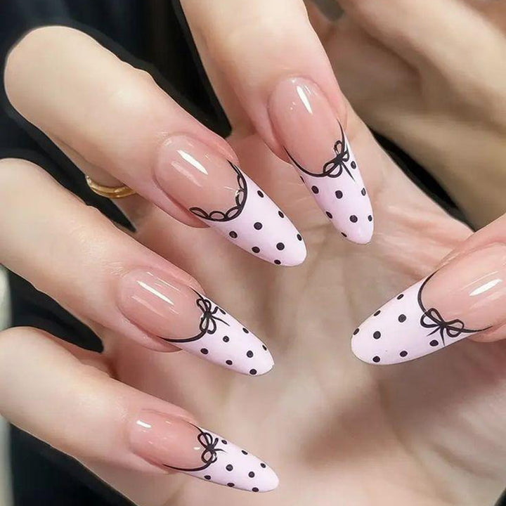 Trendy Nail Art Bowlift