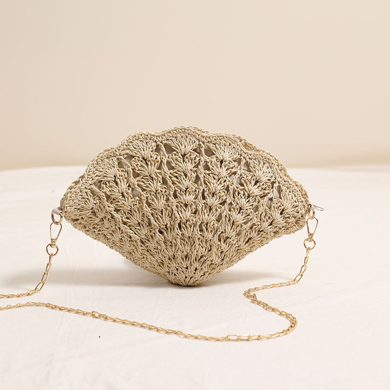 Elegant Clutch Bag in Shell Design Bowlift