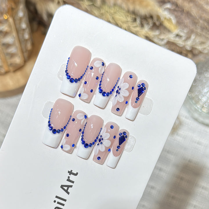 Decorative Press-On Nails with Floral and Gemstone Accents Bowlift
