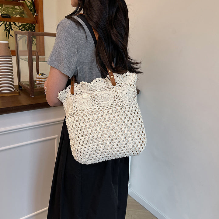 Crochet handbag with durable leather handles Bowlift