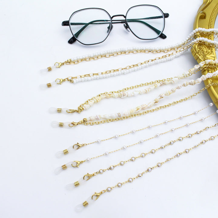 Coastal Shell-Decorated Eyewear Chain Bowlift