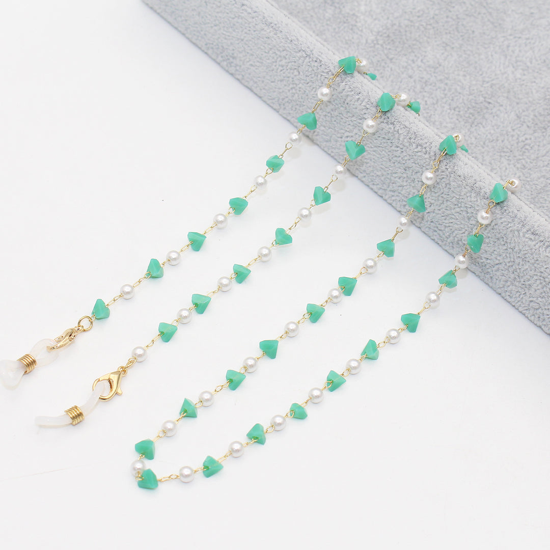 Stylish Pearl and Crystal Eyewear Chain Bowlift