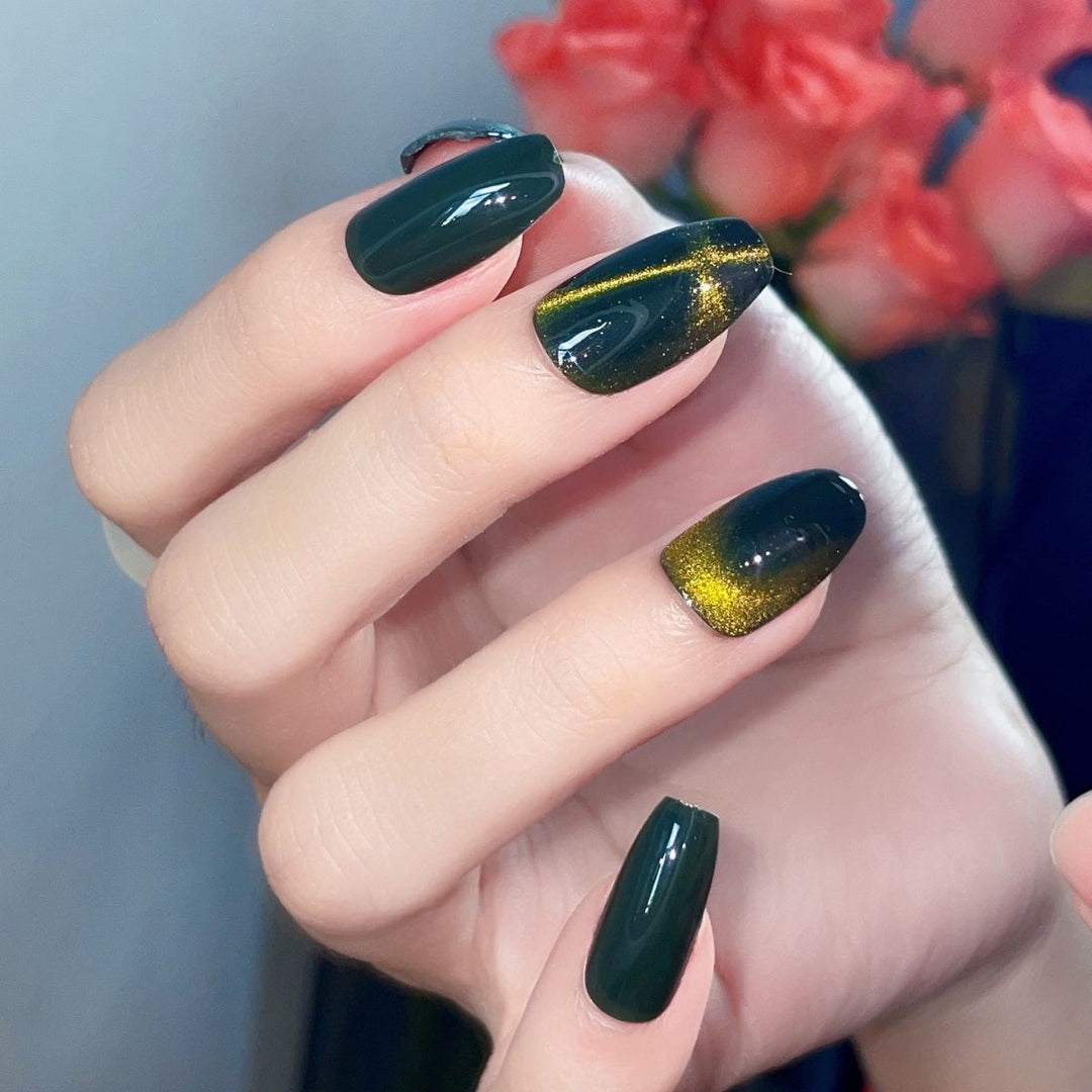 Glamorous Press-On Nail Tips Bowlift