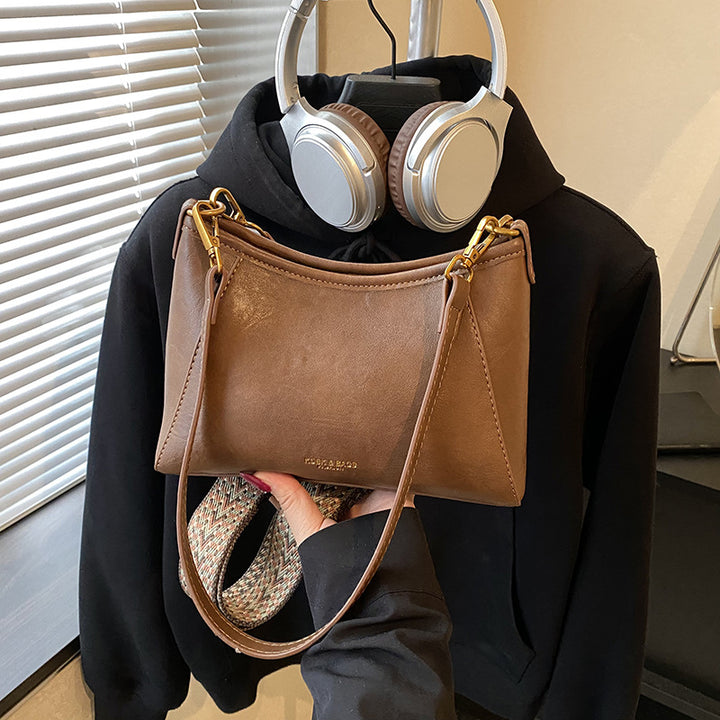 Chic Minimalist Shoulder Bag Bowlift