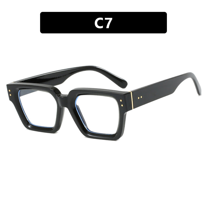 Women's trendy sunglasses in elegant oversized design Bowlift