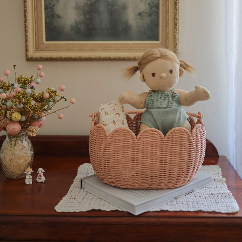 Scalloped Edge Woven Storage Basket Bowlift