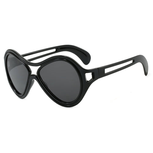 Women's vintage-inspired sunglasses with distinctive frame and UV protection Bowlift