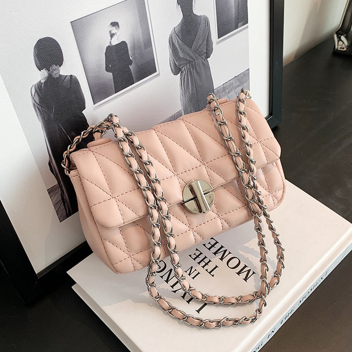 Quilted Chain Crossbody Bag Bowlift