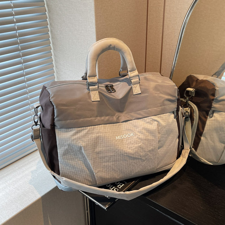 Women stylish sports and travel bag Bowlift