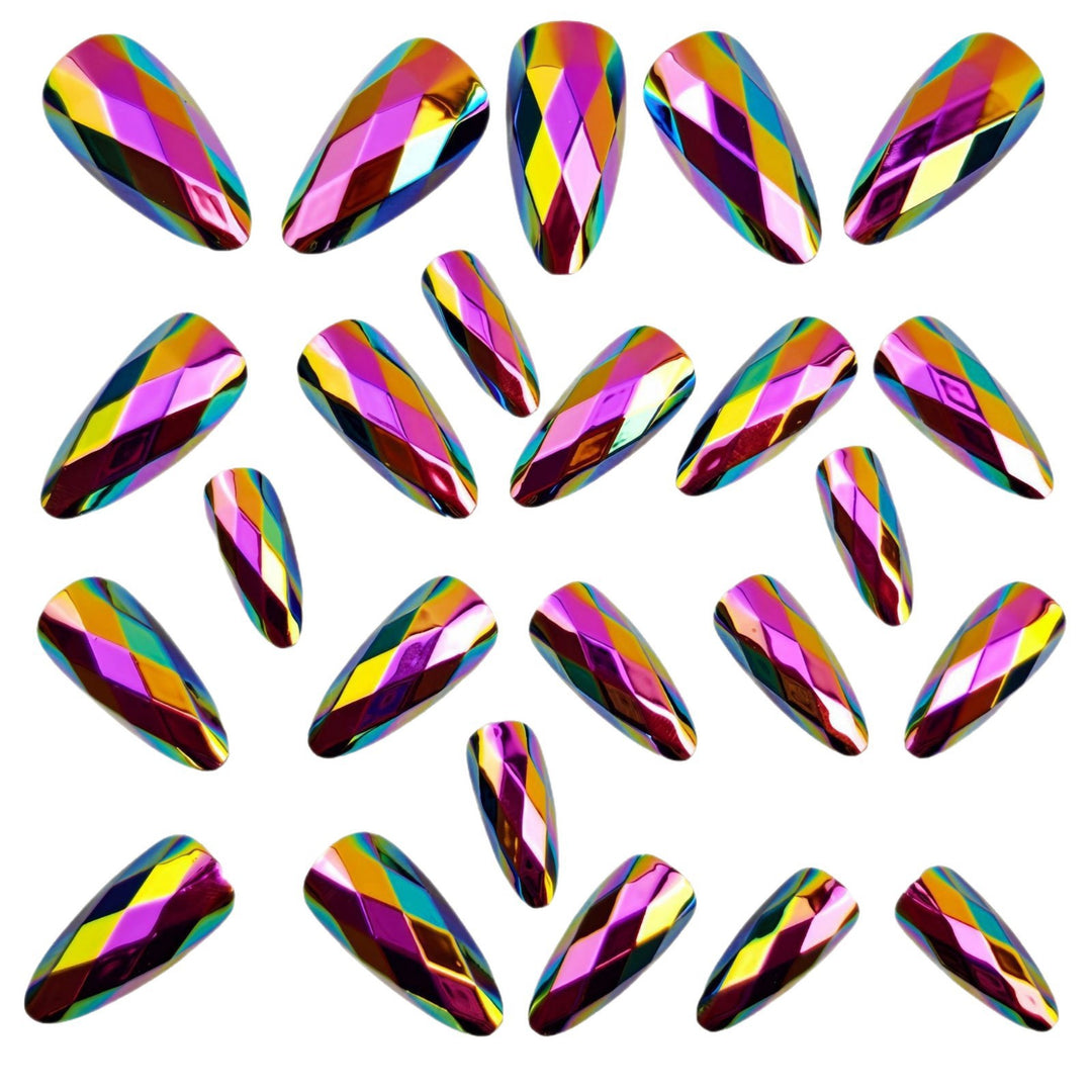 Artificial nails with elegant diamond patterns Bowlift