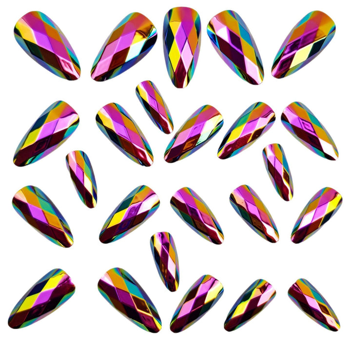 Artificial nails with elegant diamond patterns Bowlift