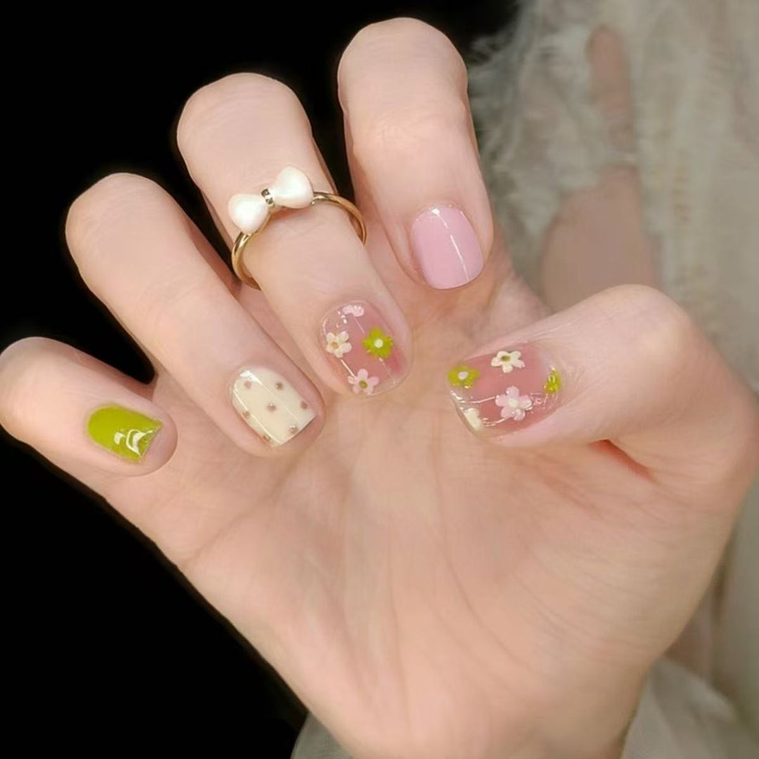 Creative Nail Art Design Collection Bowlift