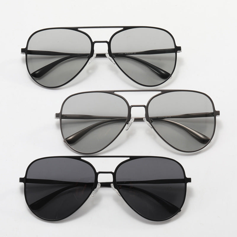 Women’s pilot sunglasses with UV protection and elegant frame Bowlift