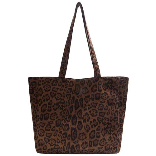 Shoulder bag in elegant leopard print design Bowlift