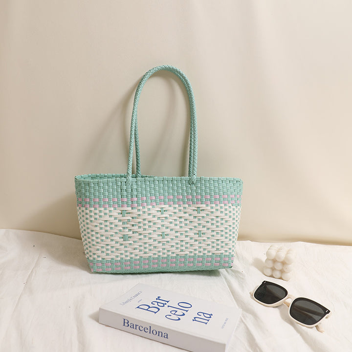 Braided tote bag with modern accents Bowlift