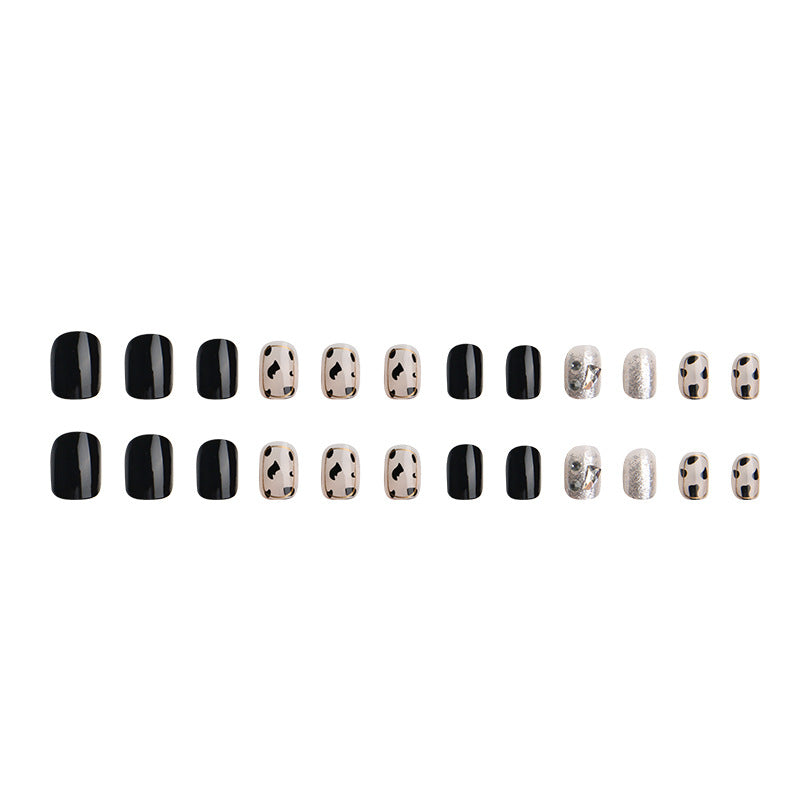 Creative Nail Art Set with Elegant Animal Accents Bowlift