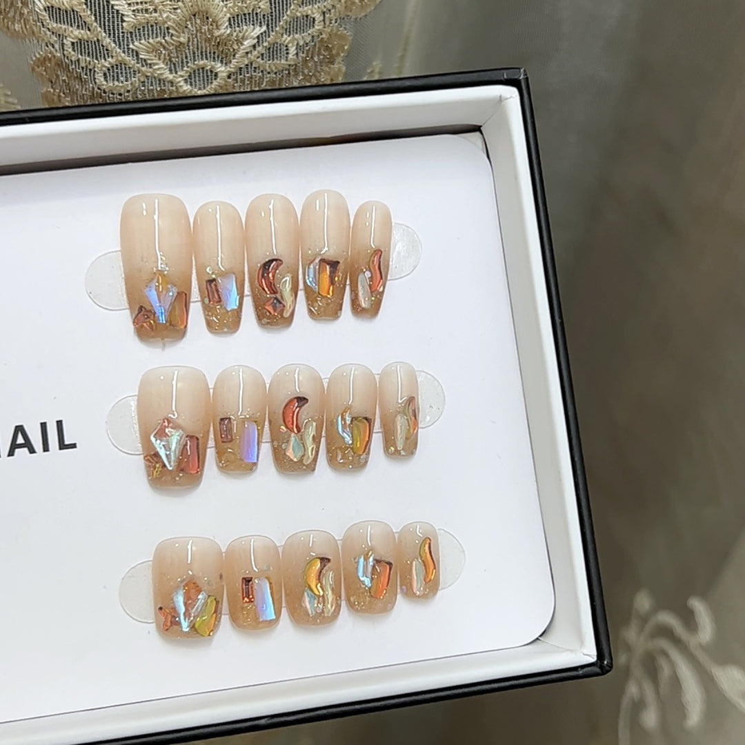 Glittering Press-On Nail Art Collection Bowlift