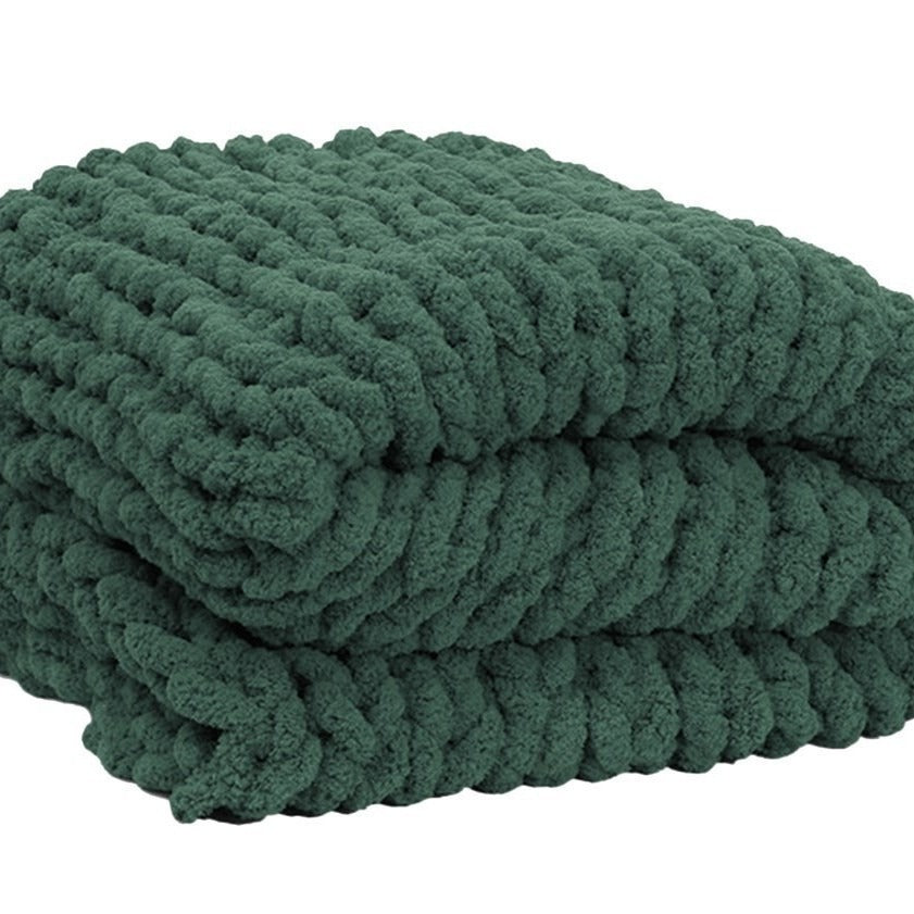 Oversized chunky knit throw blanket with plush chenille yarn Bowlift