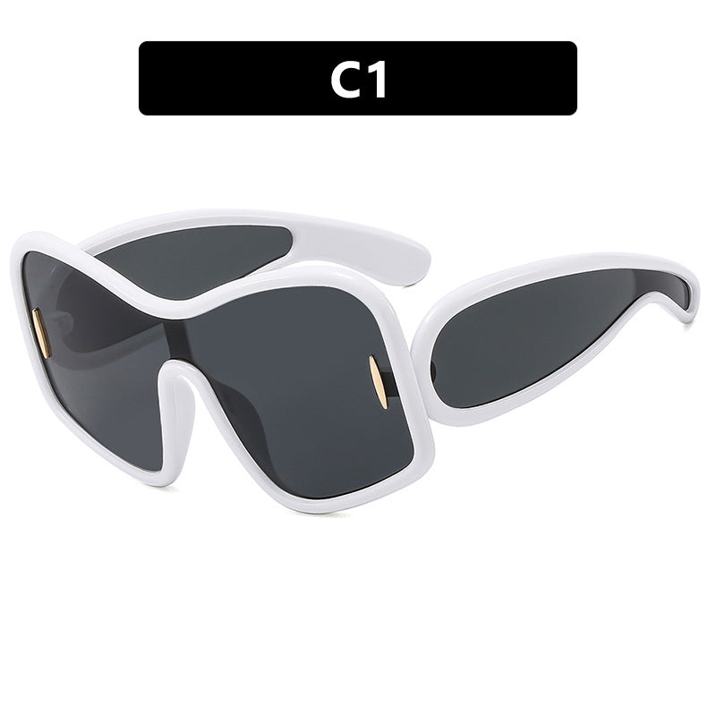 Women’s futuristic sunglasses with extra wide design and protective UV filter Bowlift