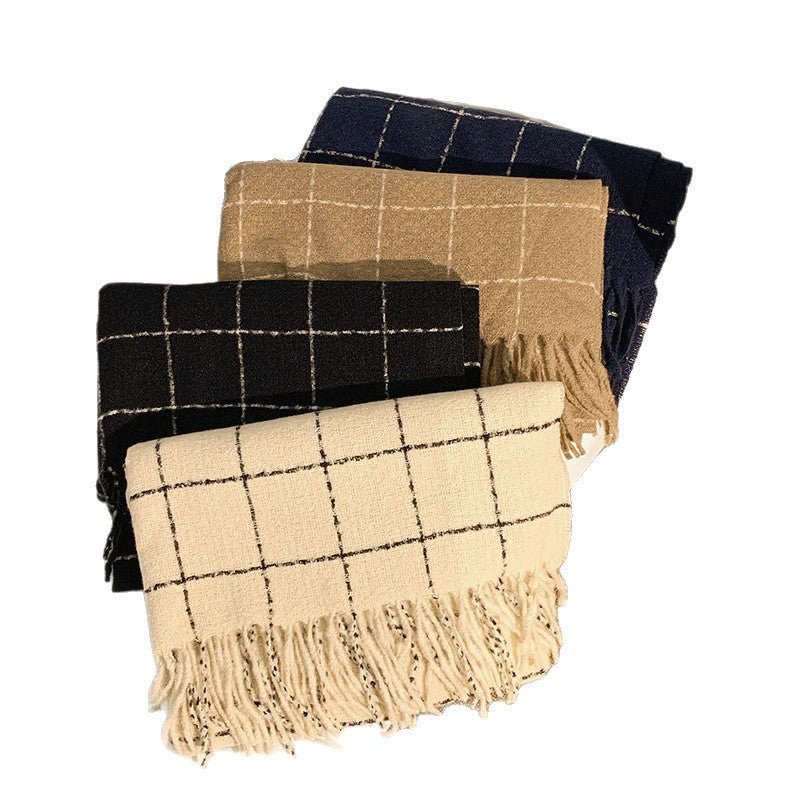 Cozy and Stylish Blanket with Fringes Bowlift