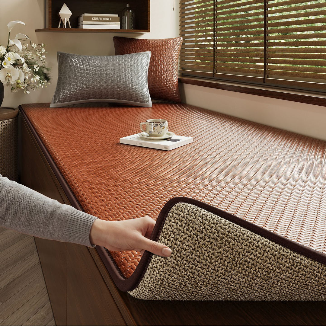 Textured Bed Cover Mat Bowlift