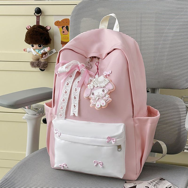 Playful backpack with elegant applications Bowlift