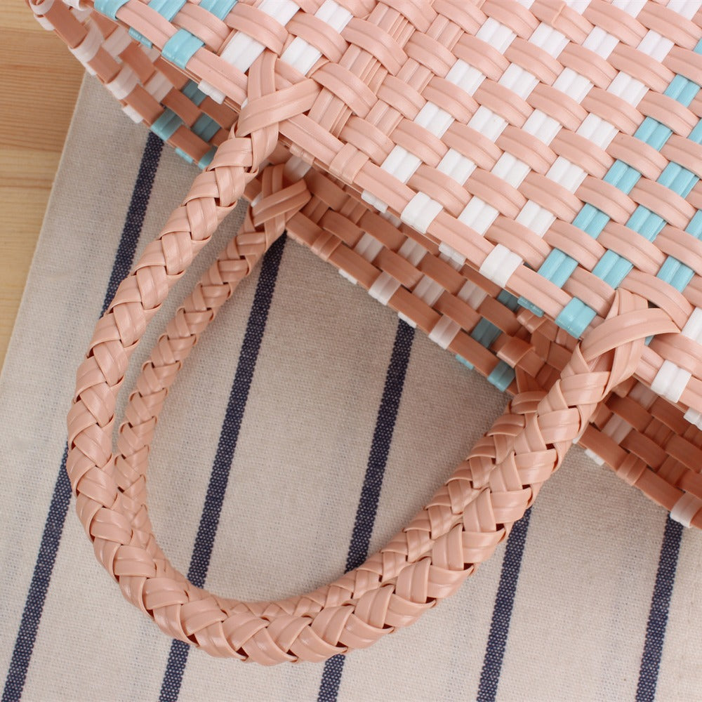 Handmade straw bag with colorful stripes Bowlift