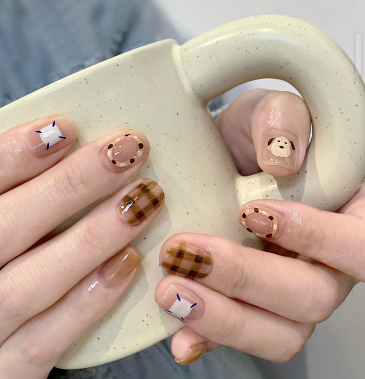 Decorative Press-On Nail Set with Unique Patterns Bowlift