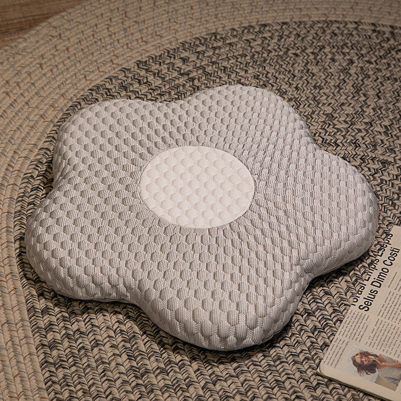 Flower cushion with breathable surface Bowlift