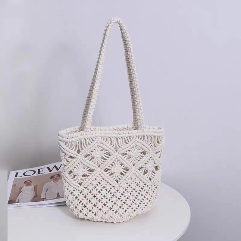 Handcrafted basket bag with floral patterns Bowlift